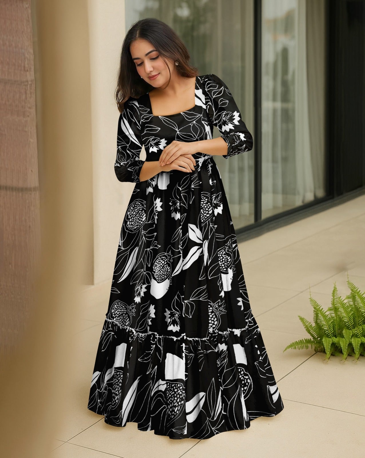 Monochrome Floral & Botanical Tiered Anarkali